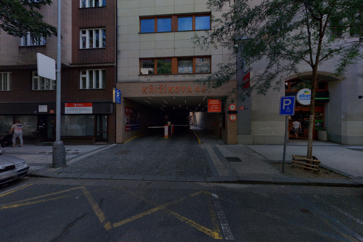 MR.PARKIT - Parking Křižíkova 213/44 foto 5