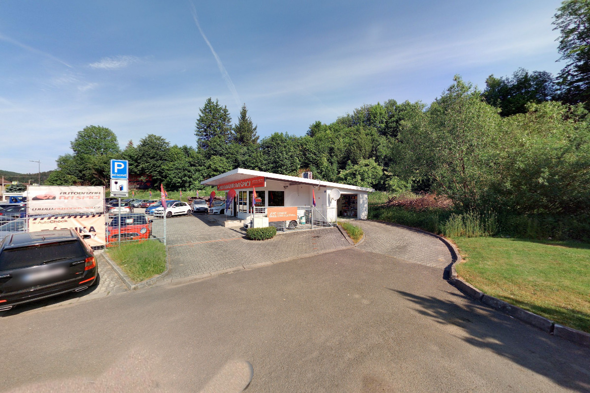 AUTOBAZAR NA ŠPICI foto 2