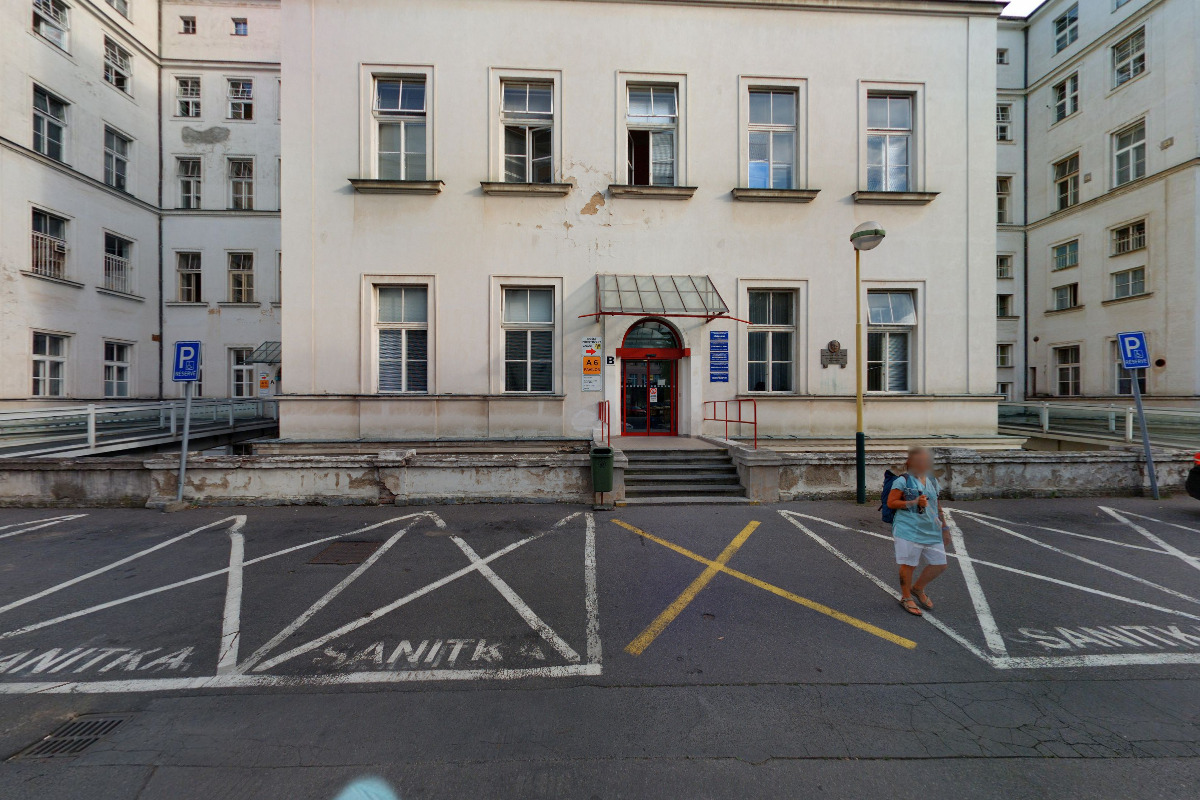 Ambulance koloskopie VFN a 1. LF UK