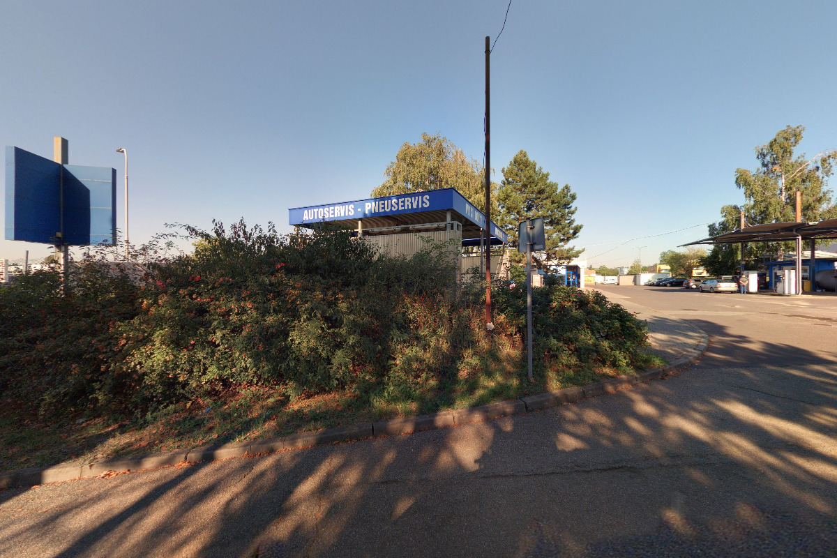 Pneuservis Bílý & syn - automyčka