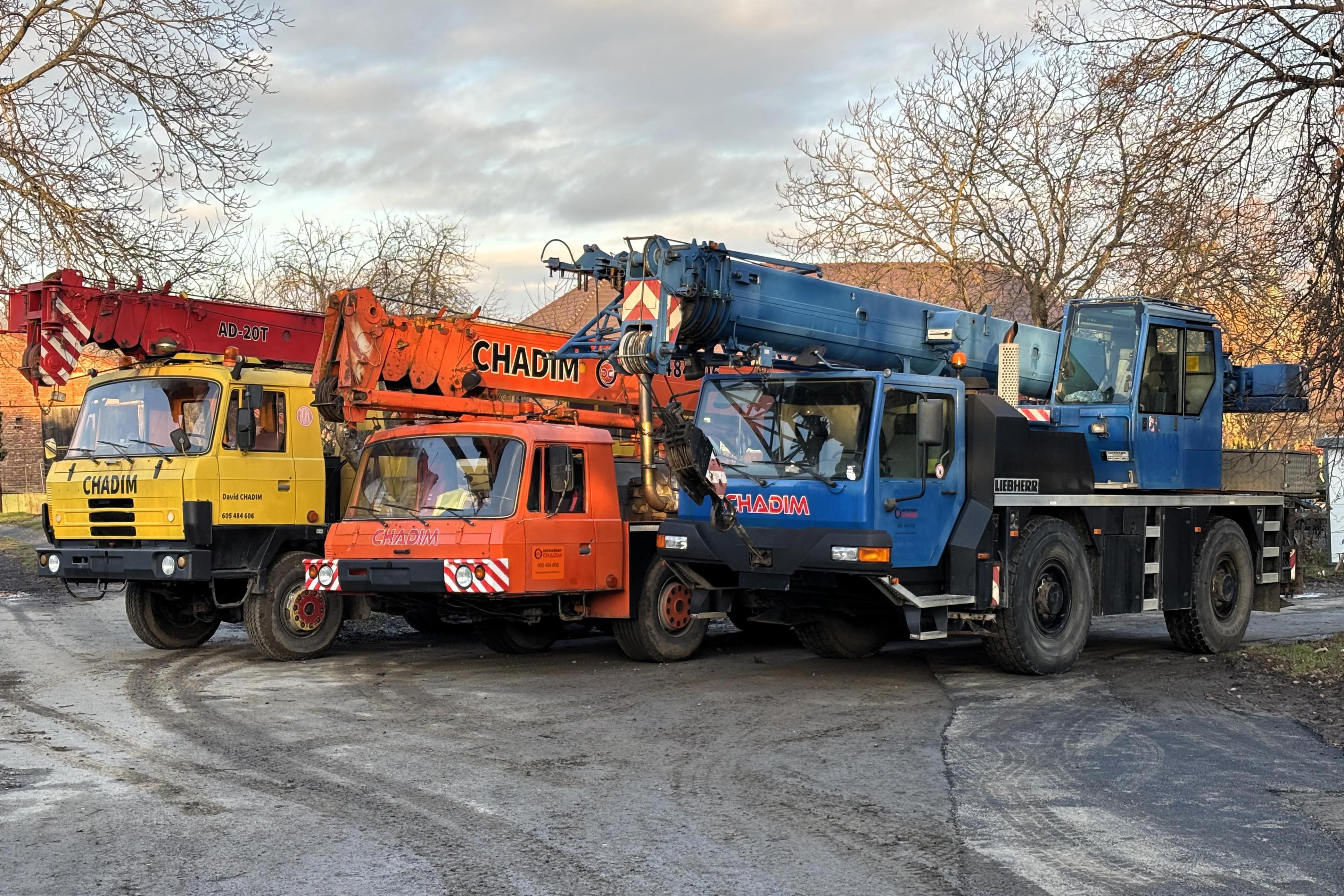 Autojeřáby CHADIM