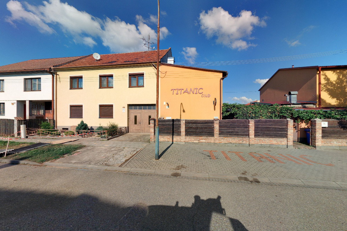 TITANIC Club