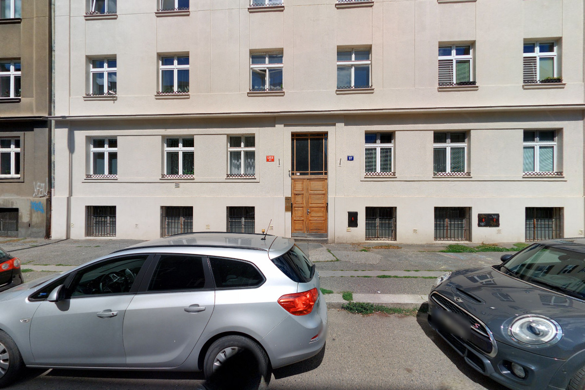 Realitní makléř Erik Moravčík foto 3