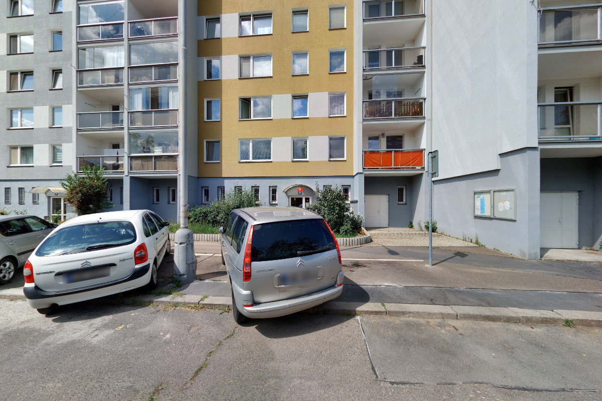 Bytové družstvo Krynická foto 2