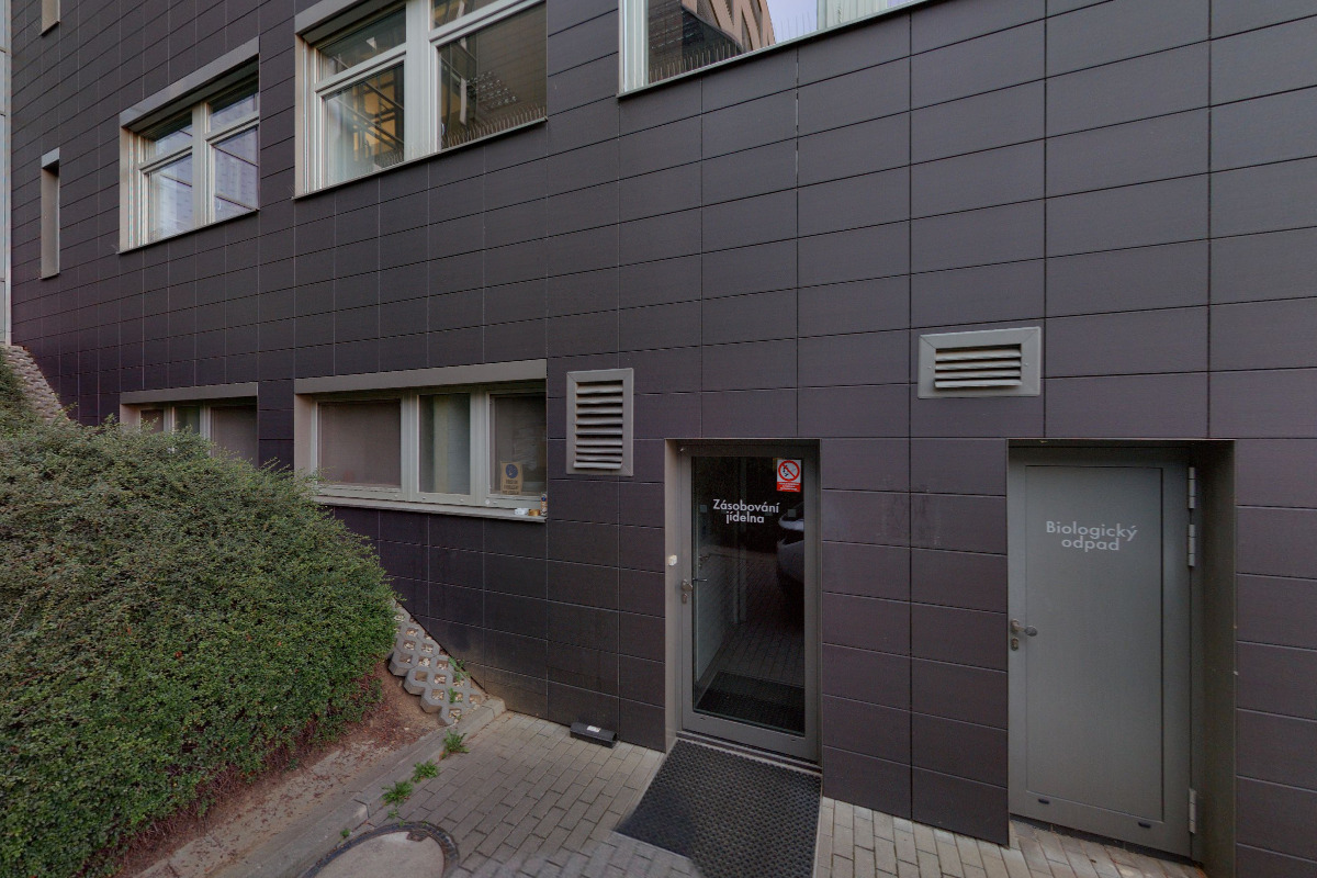 Vysoké učení technické v Brně - Ústav mikroelektroniky Fakulty elektrotechniky a komunikačních technologií