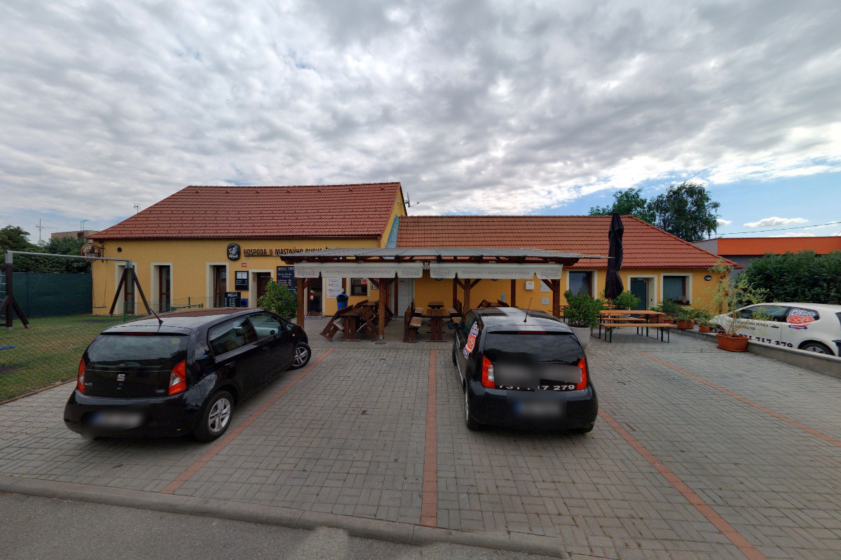 Hospoda U Mastnýho pupka foto 1