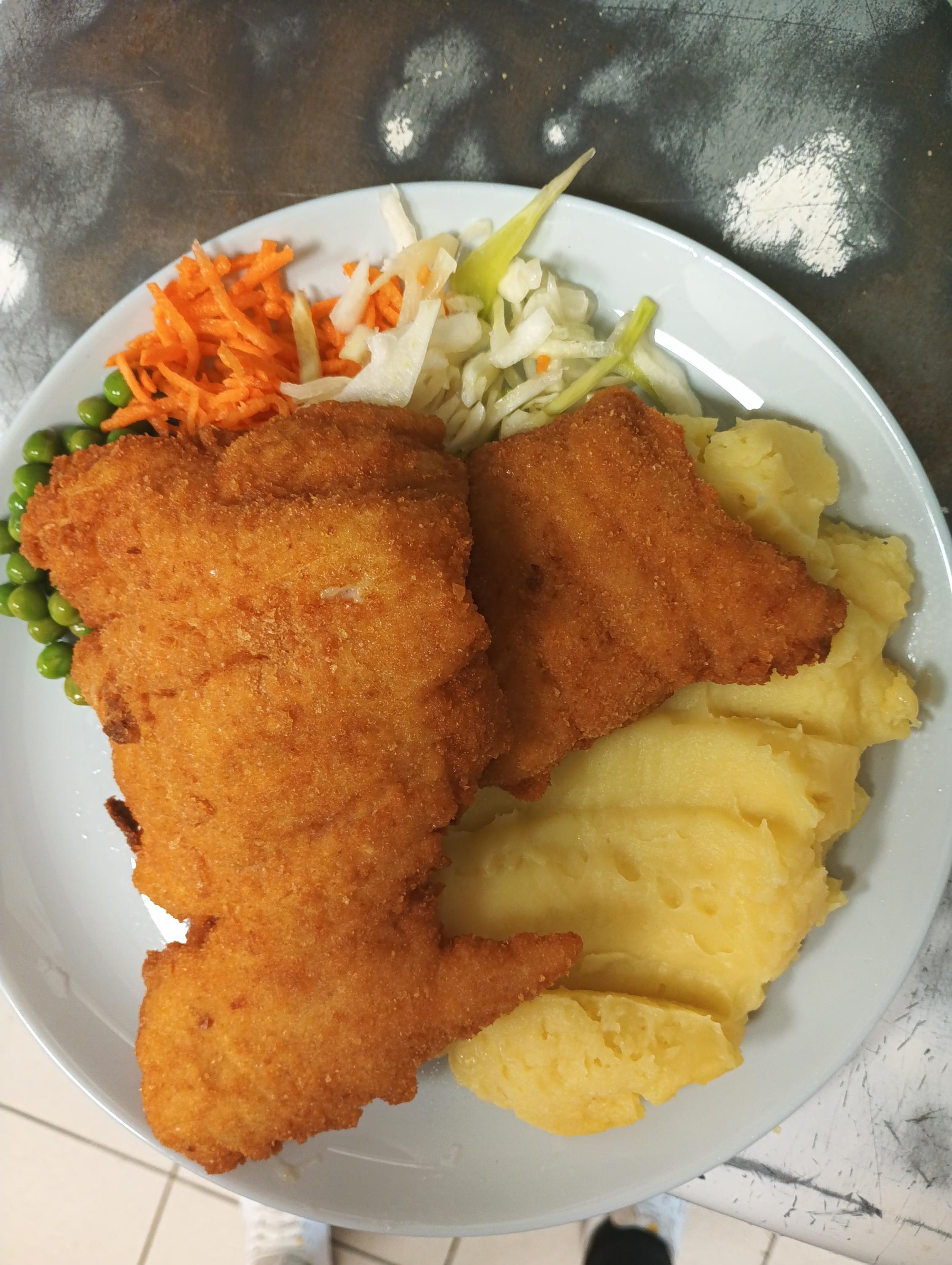 OC HANÁ - Česká kuchyně foto 2