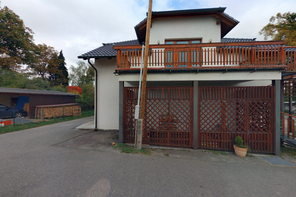 Koloniál Holetín foto 2