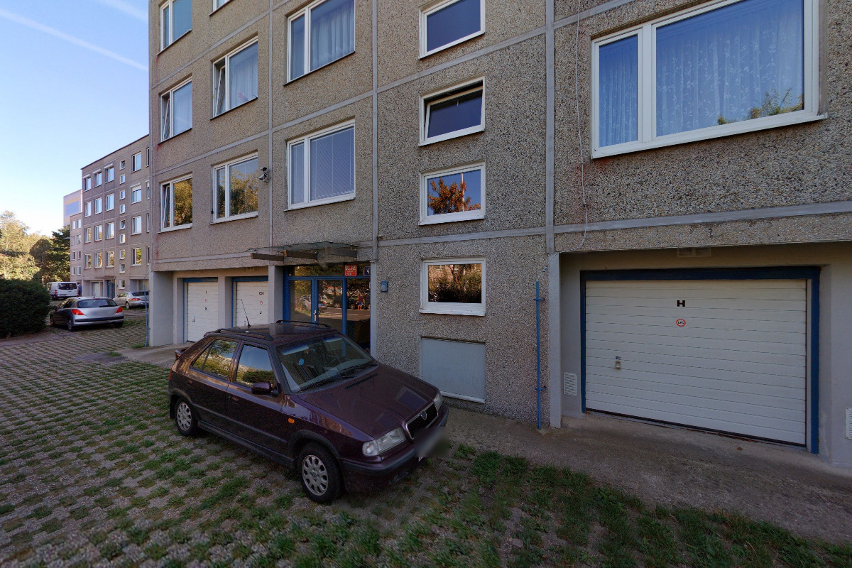 IURI - ALL - FINANCE, komanditní společnost