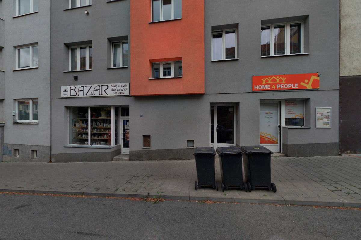 Bazar Antik Brno Malátova foto 2