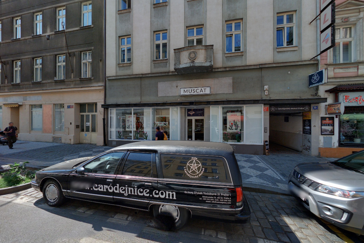 Čarodějnický obchod s.r.o. foto 2