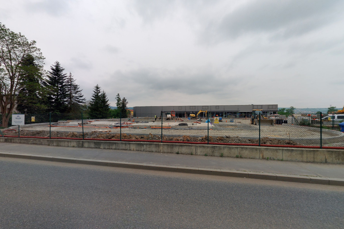 MONETA Money Bank bankomat