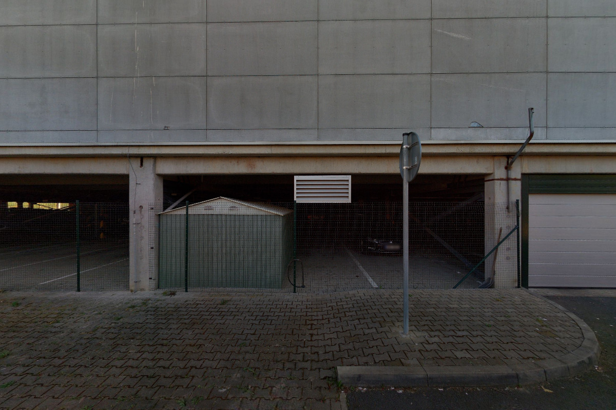 Školní zimní stadion Bronzová foto 2