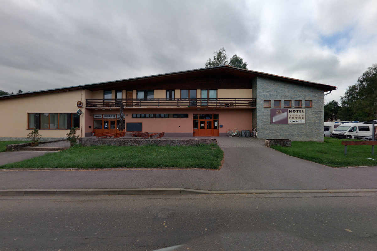 Restaurace Zlatý potok foto 2