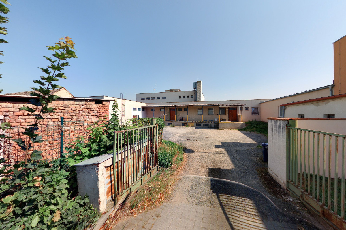 JEDNOTA, spotřební družstvo, Moravský Krumlov – COOP