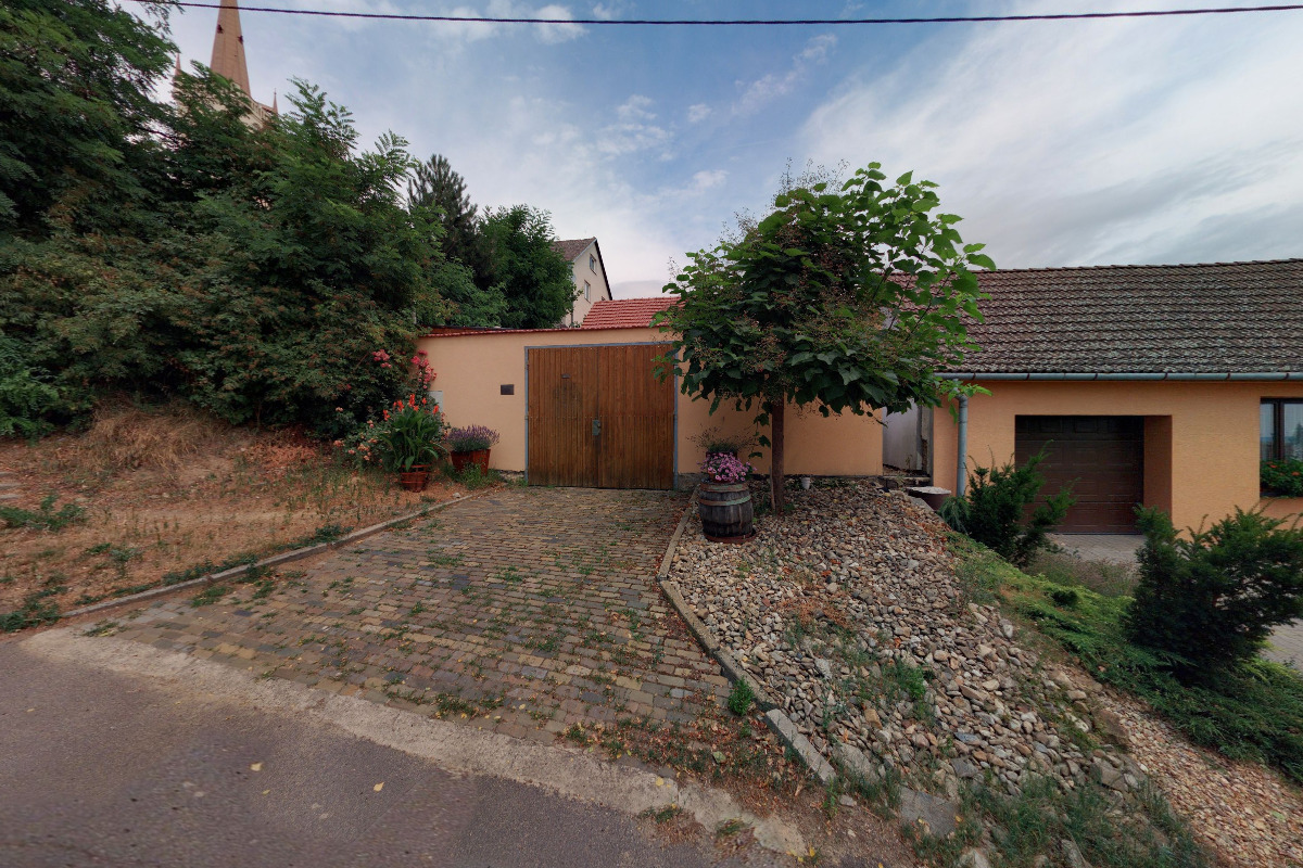 Nad Vinným Sklípkem