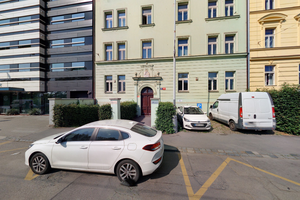 AN electronic foto 2