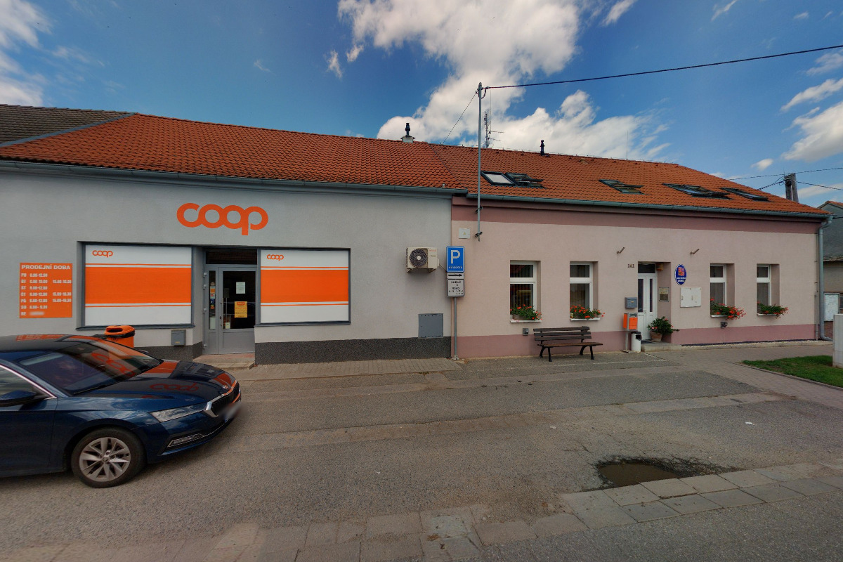 JEDNOTA, spotřební družstvo, Moravský Krumlov – COOP foto 2