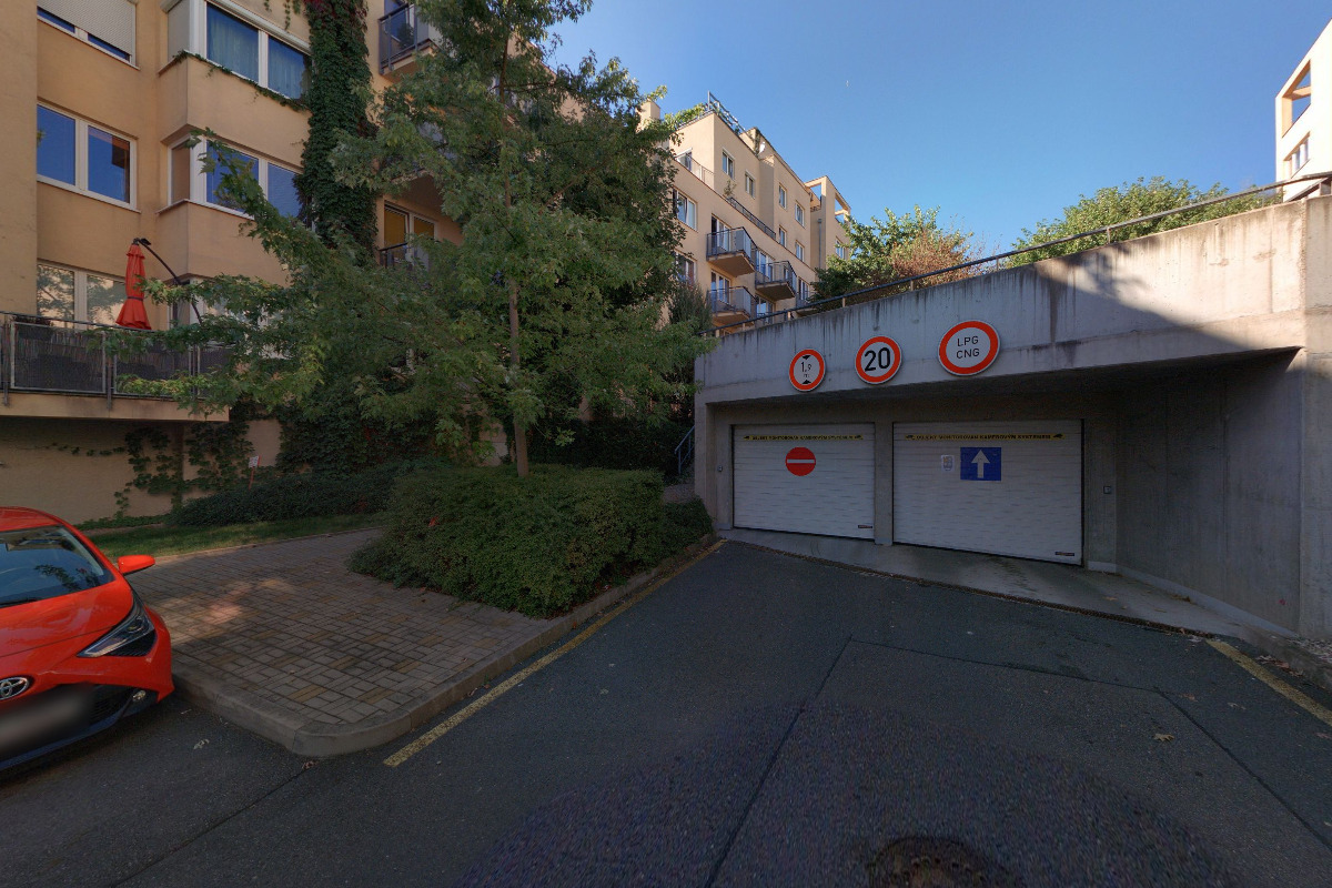 ADE computer, družstvo