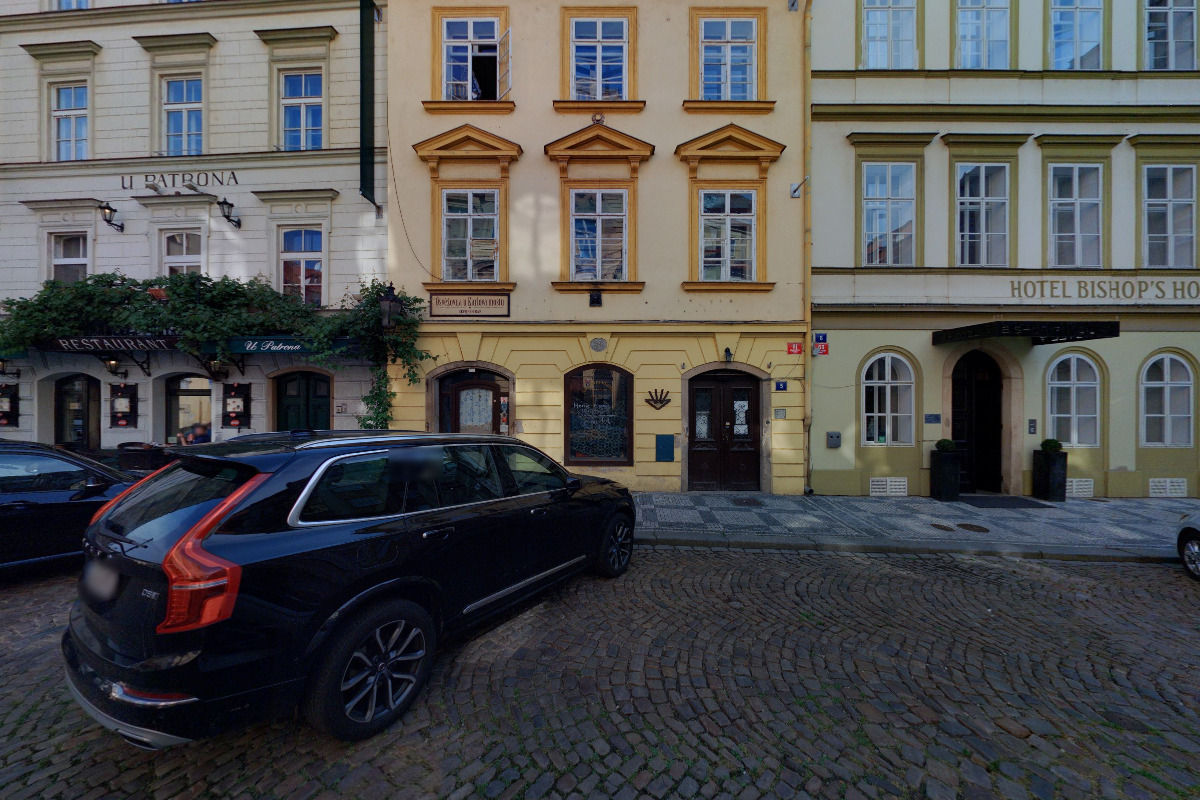 Osvěžovna U Karlova mostu