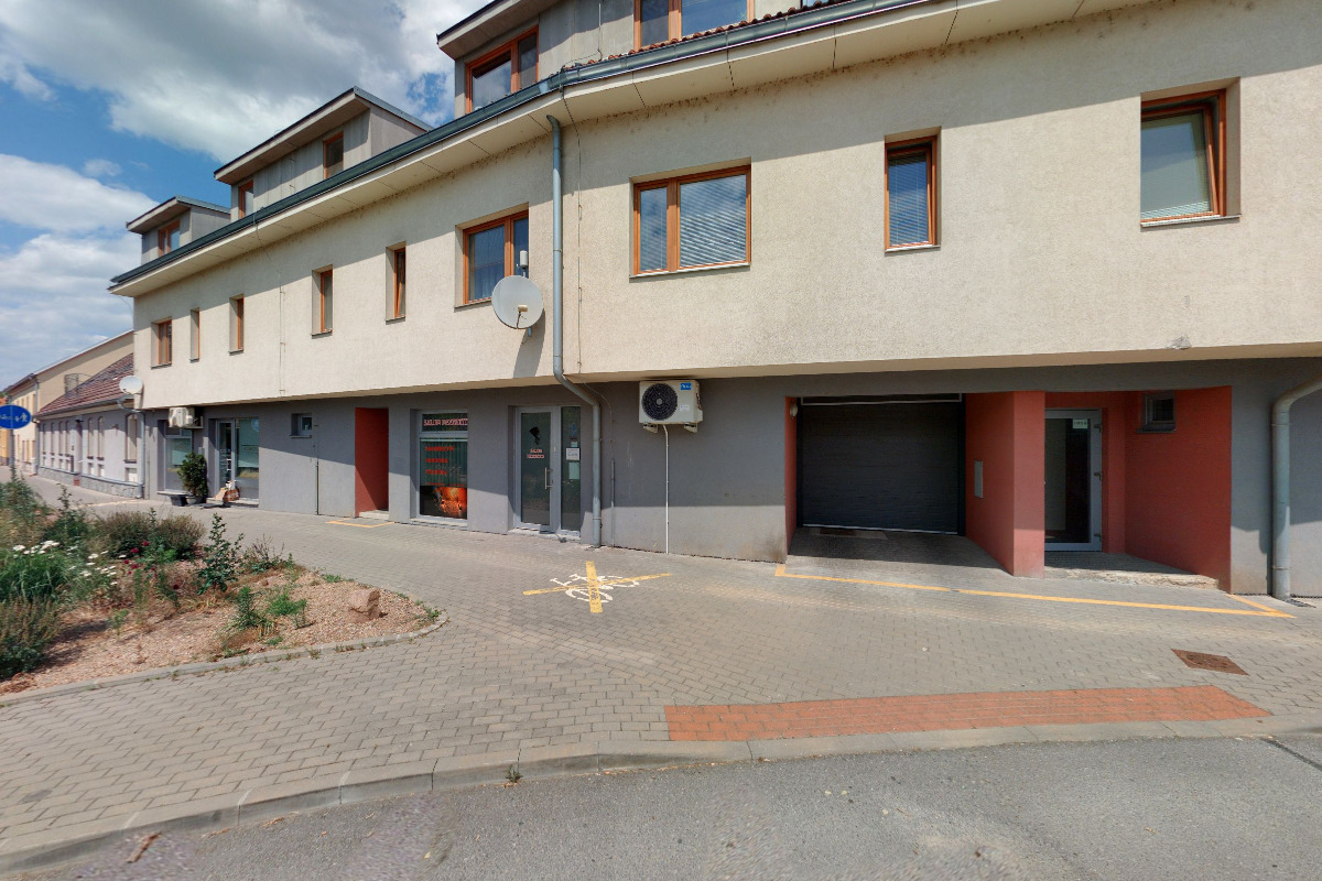 Kubicová Markéta - Salon Nefertiti