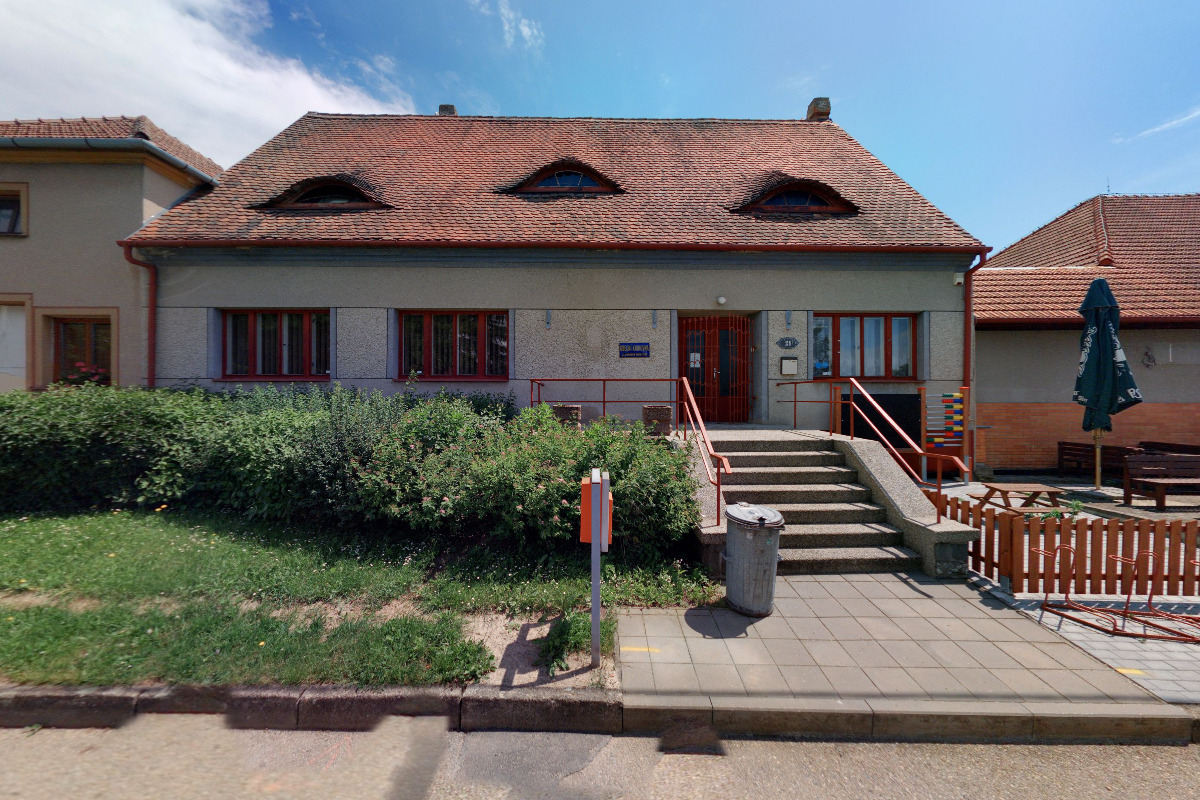 Místní knihovna Kučerov