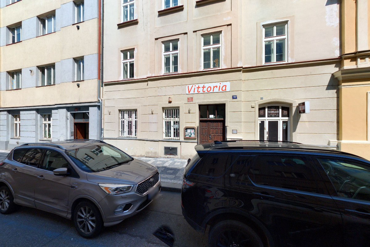 Vittoria salon foto 2