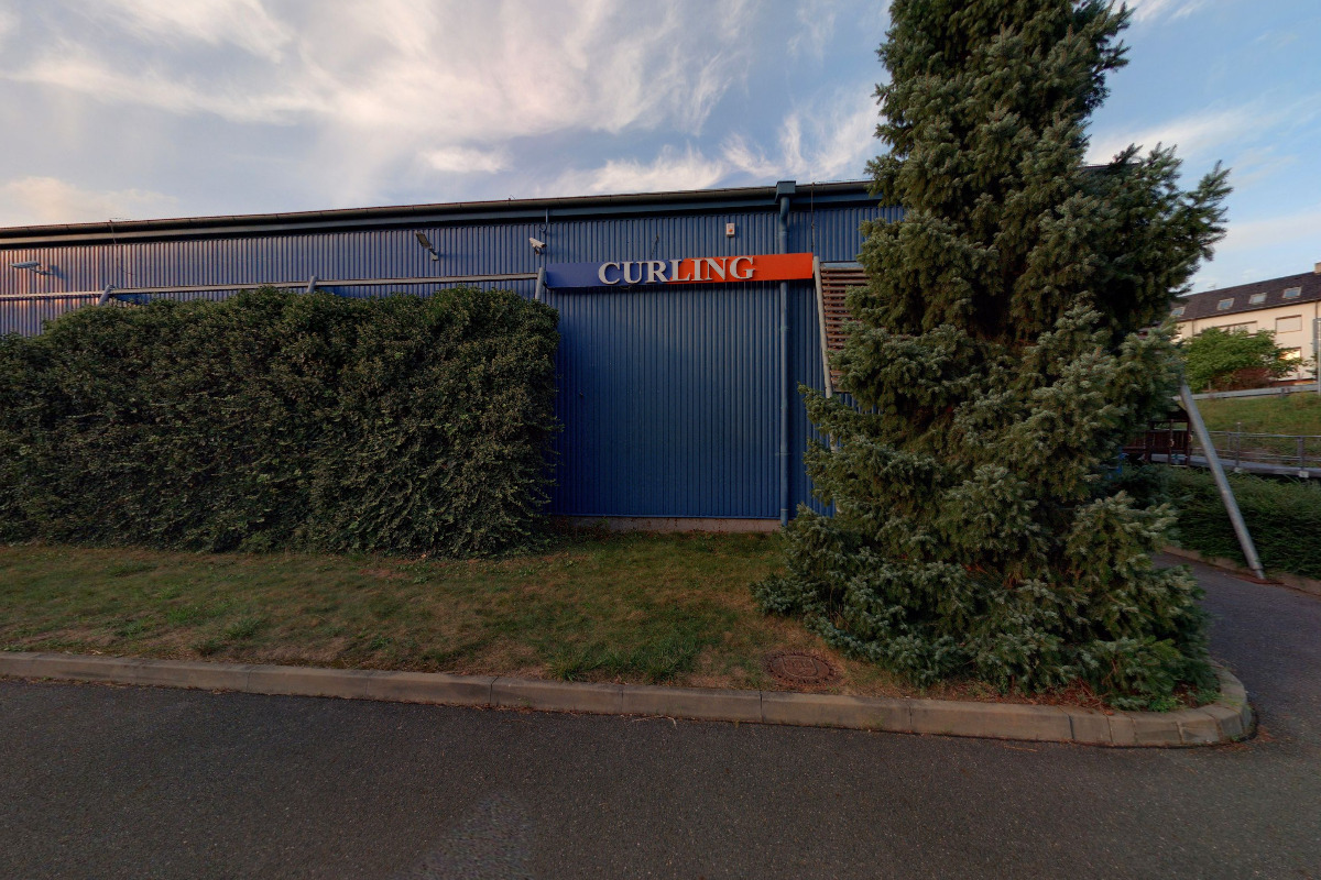 CURLING PROMO - curlingová hala