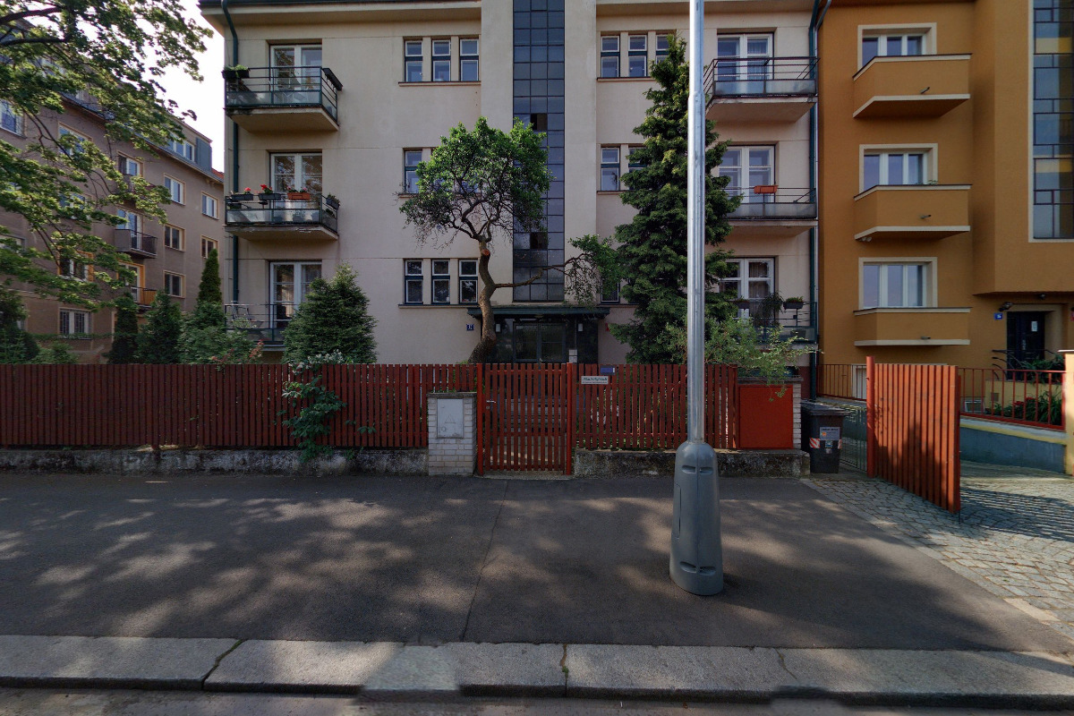 Julie Rákosová foto 1