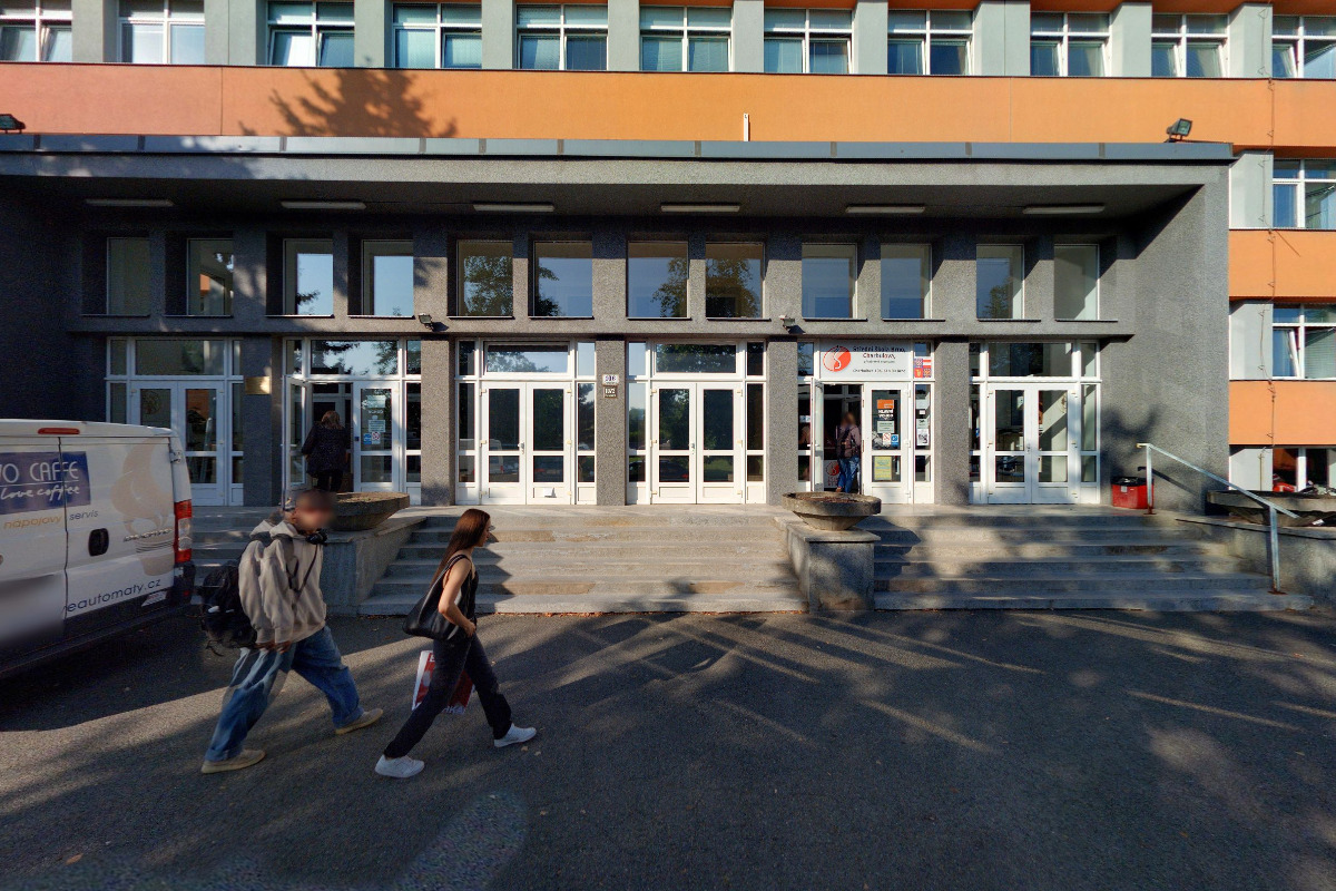 Střední škola Brno, Charbulova foto 2