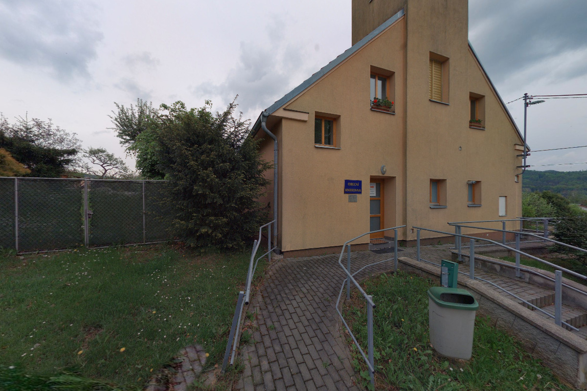 Obecní knihovna Svinošice foto 3