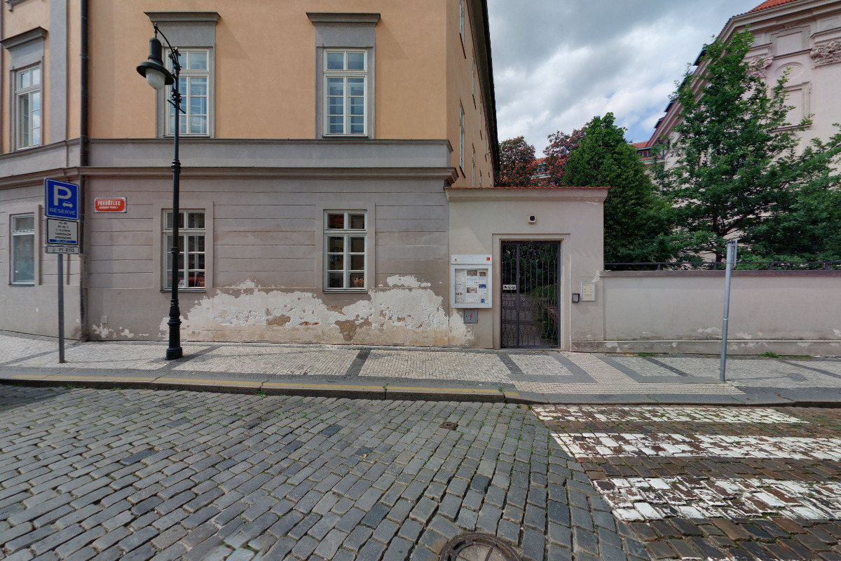 Městská knihovna v Praze - Hradčany foto 4