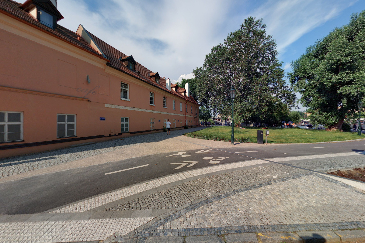 Apartmán U Lužického Semináře 42