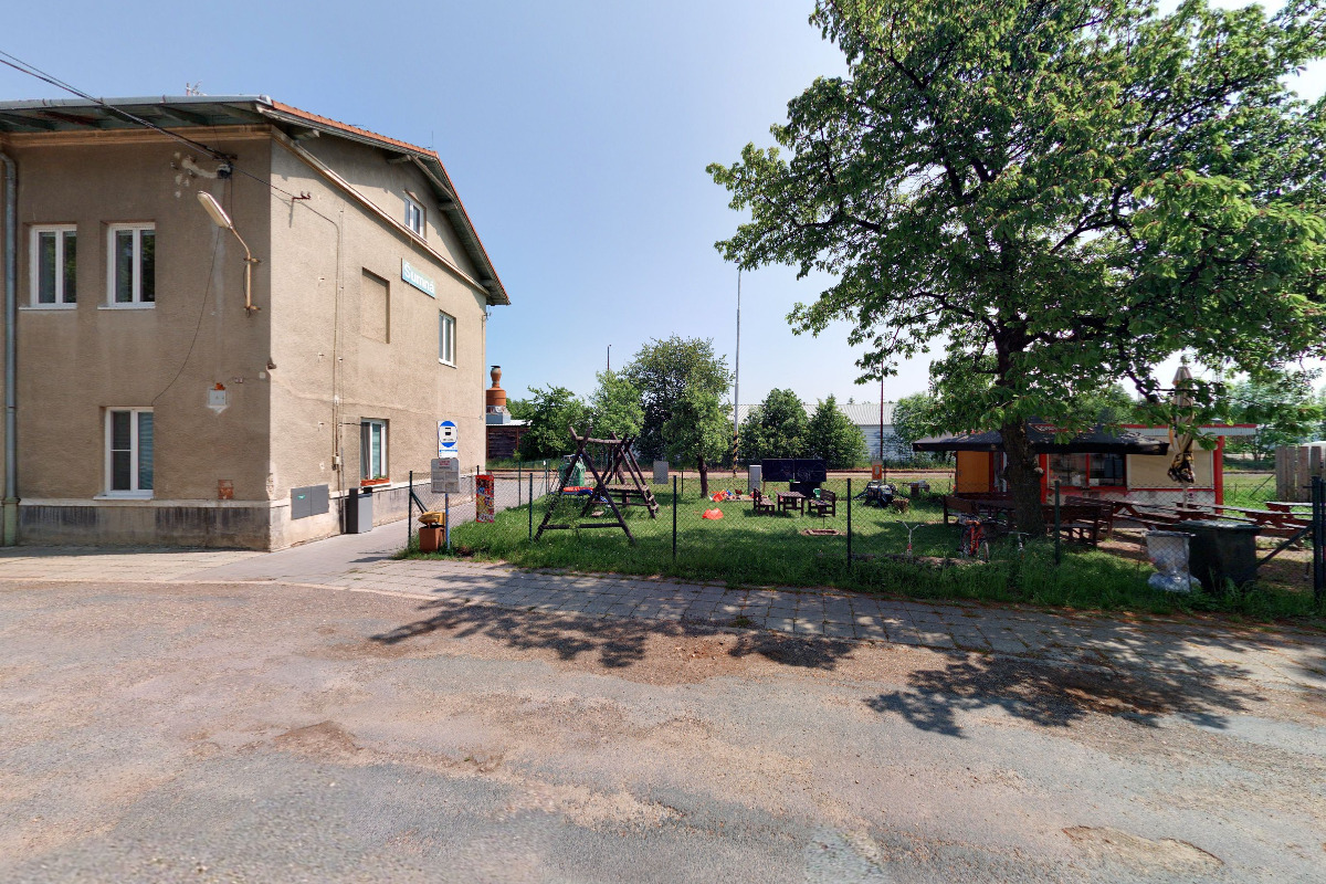 Občerstvení u nádraží foto 4