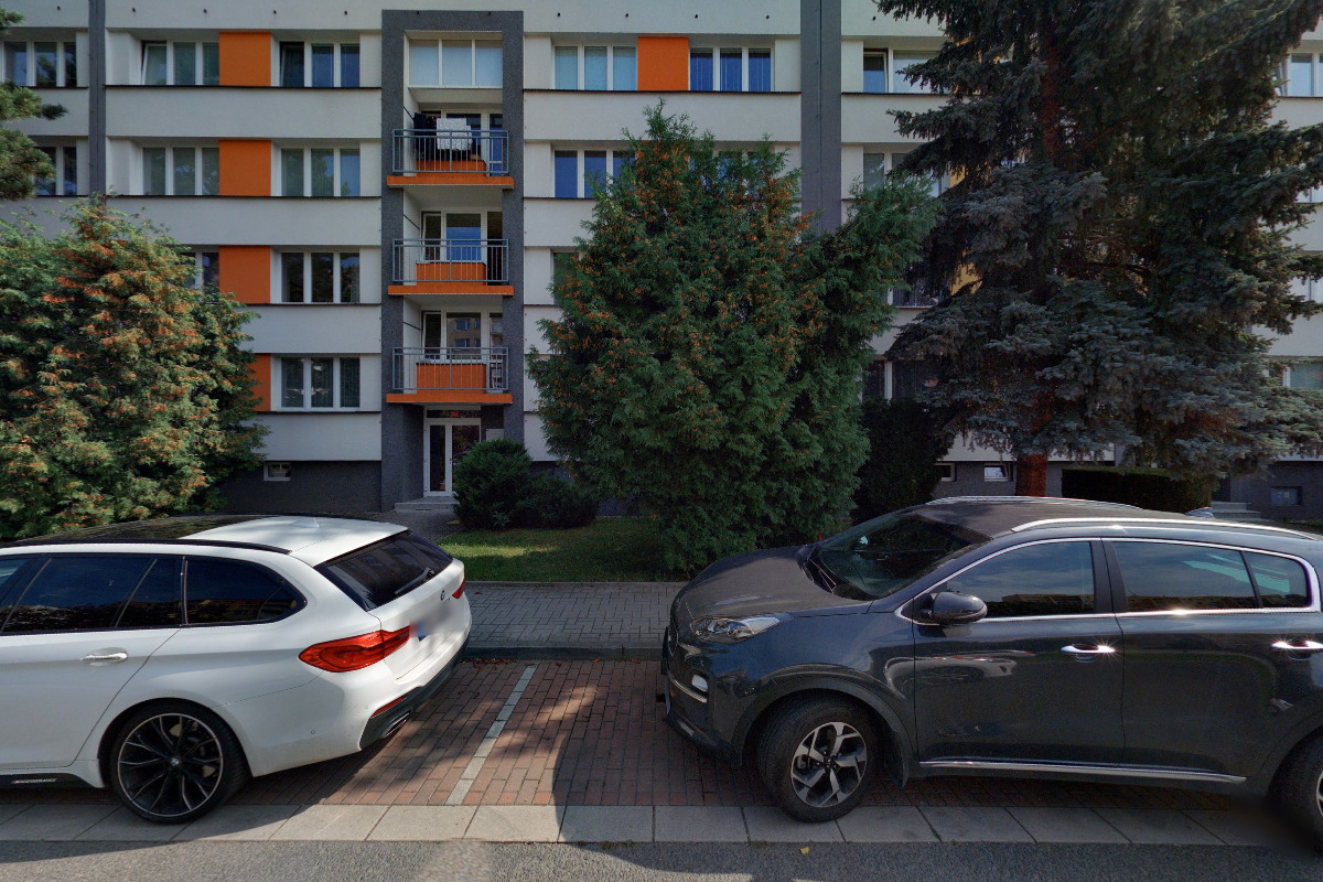 Josef Nývlt - výroba uměleckých předmětů ze dřeva