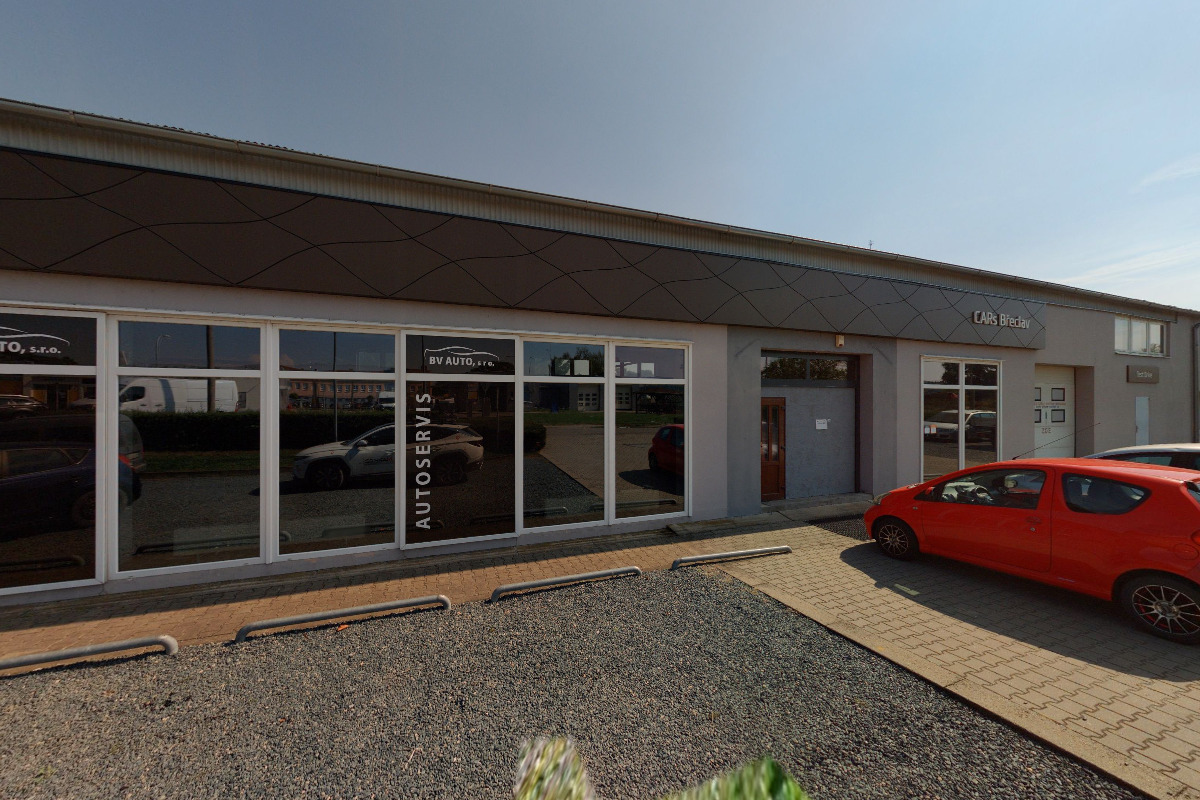 HECHT - specialista na zahradu foto 3