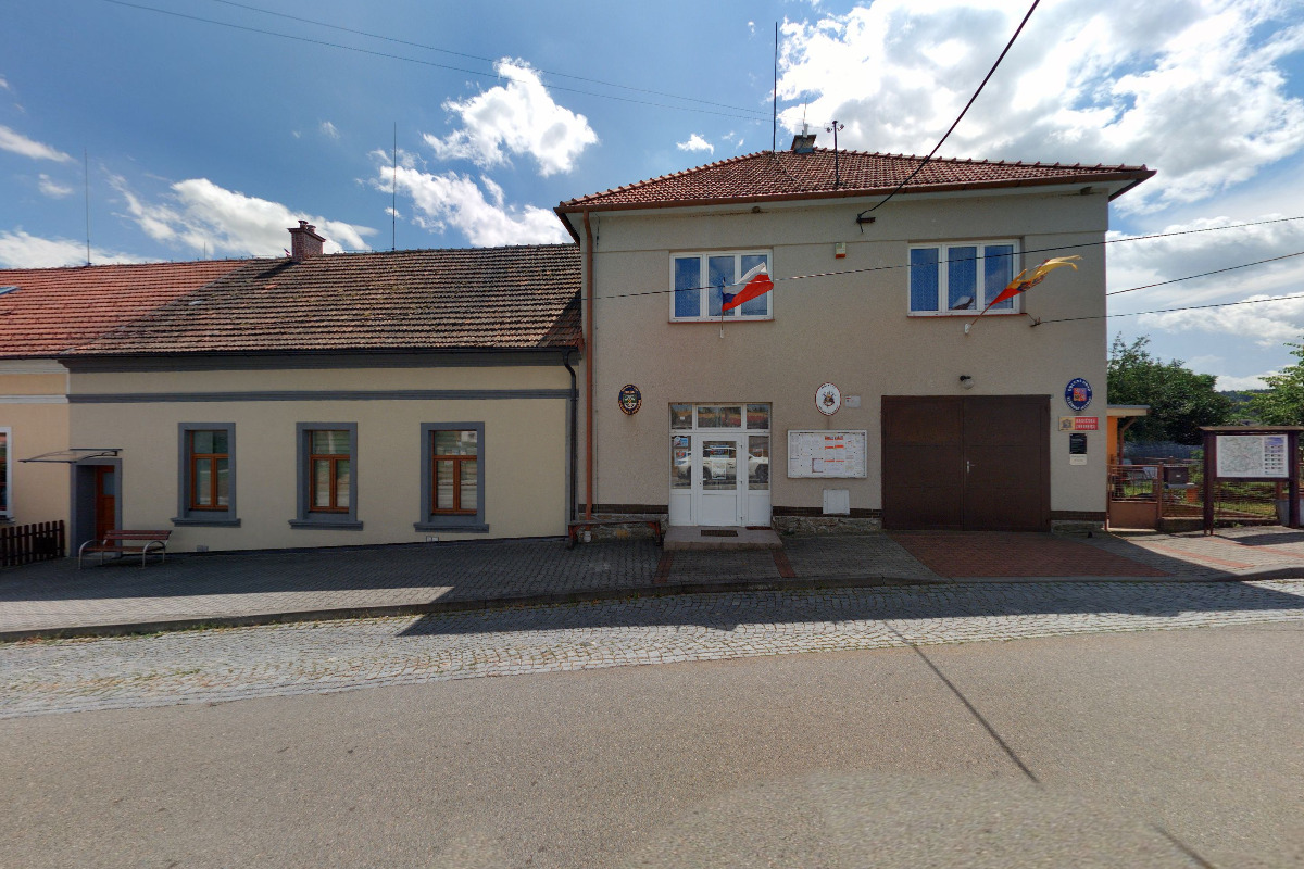Kuřimské Jestřabí - obecní úřad