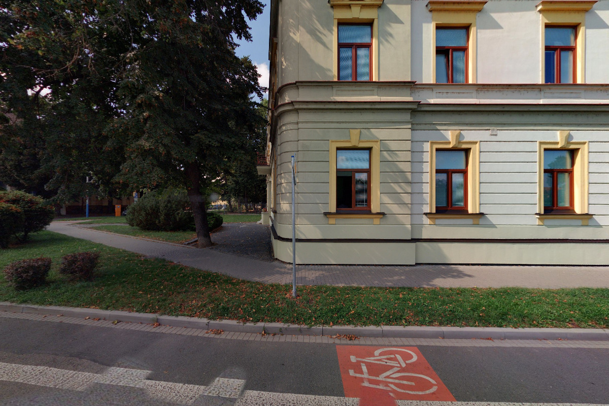 Střední škola manažerská a zdravotnická foto 3