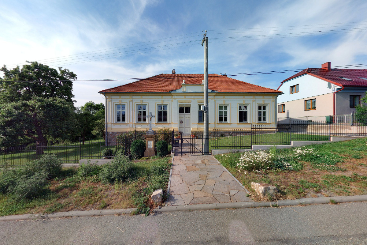 MOUDRÝ OSEL vzdělávací agentura