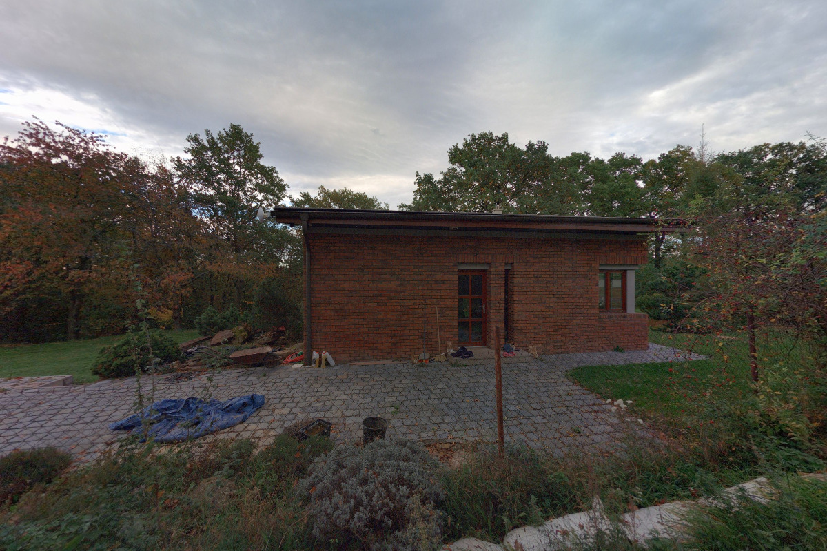 Pronájem věšáků Mgr. Iva Eibichová