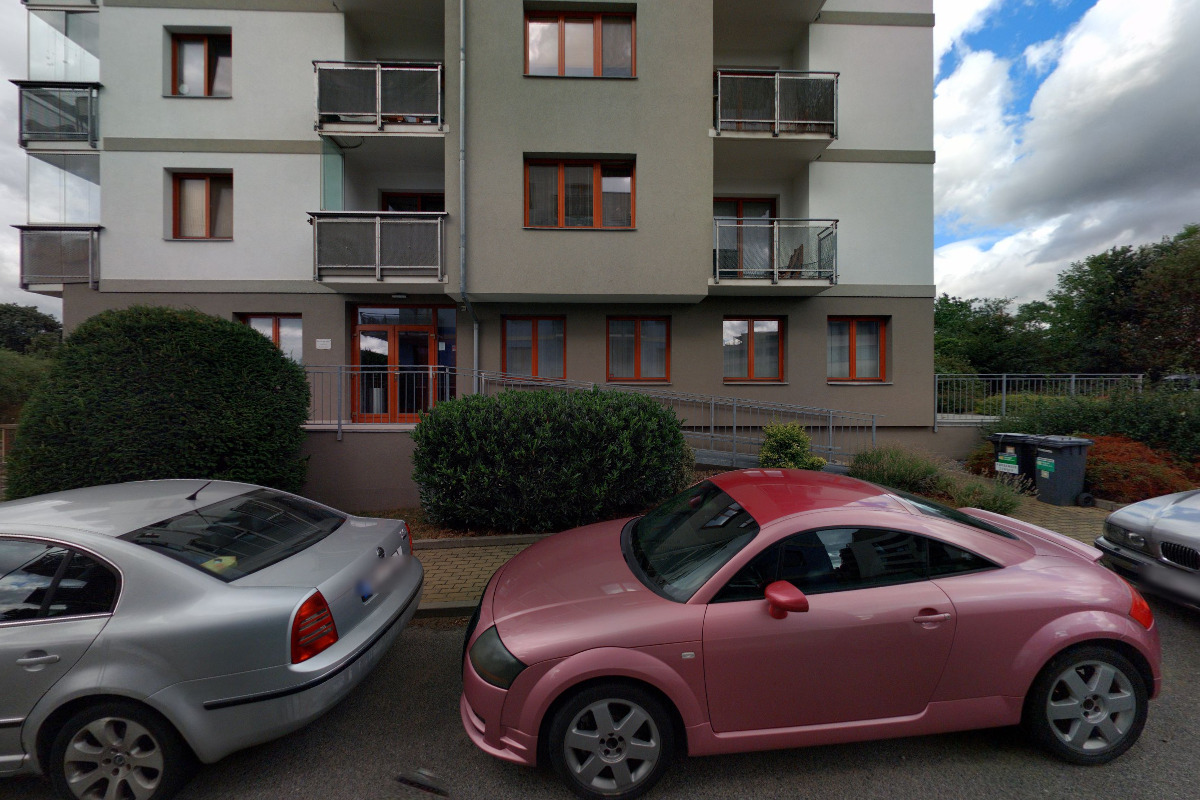 PURE MOTION - Praha 10 (Malešice) foto 3