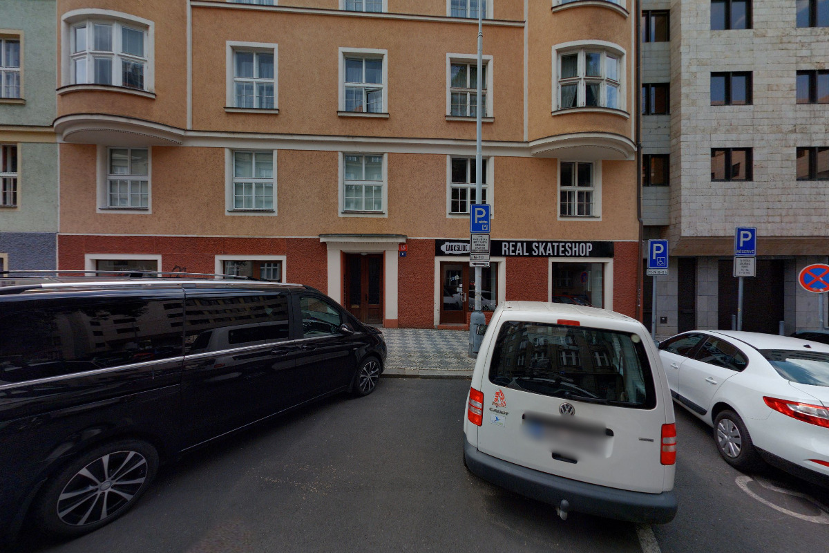 5. AVENUE EXCLUSIVE, s.r.o.