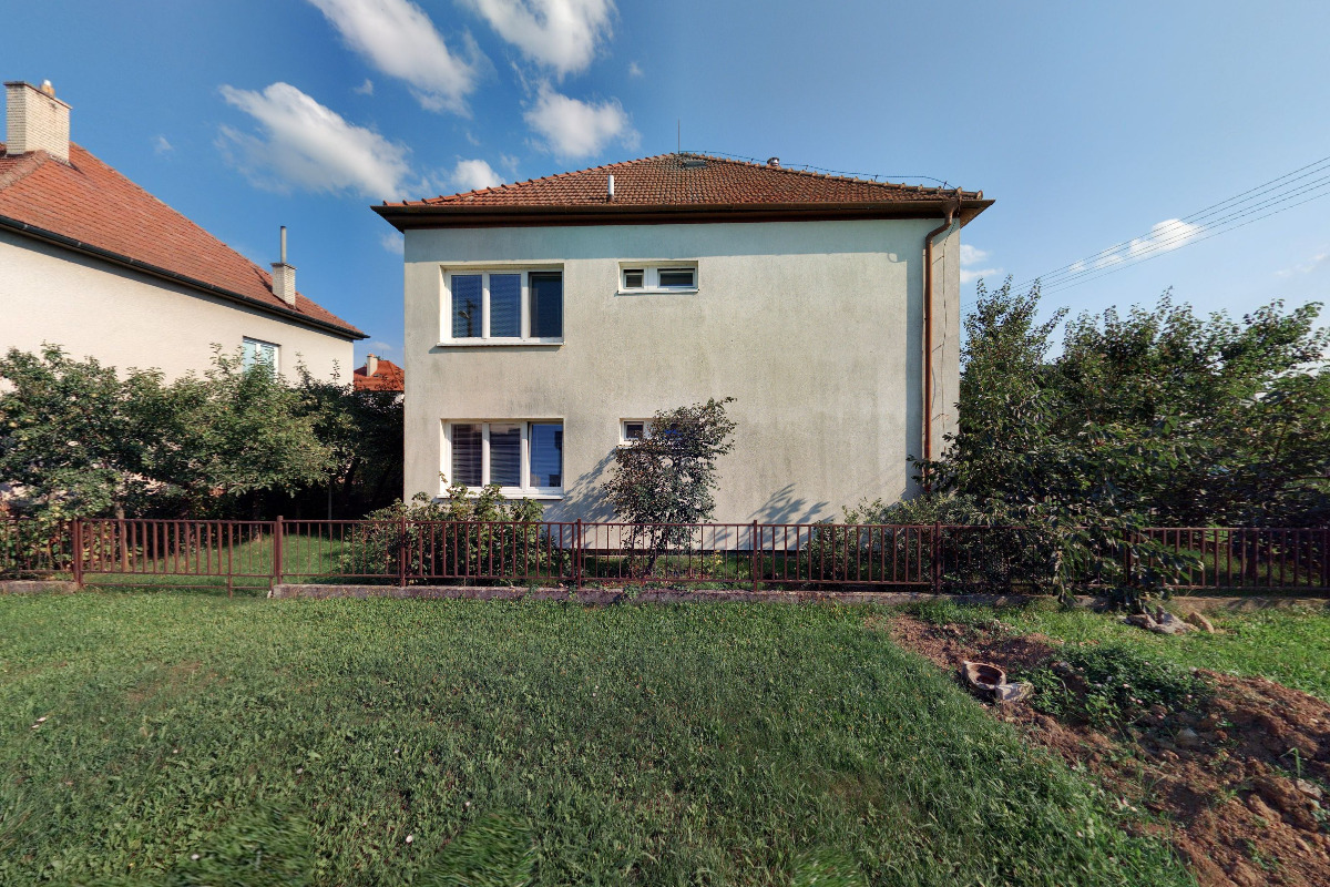 Elektronika na zakázku - Jan Dobřecký