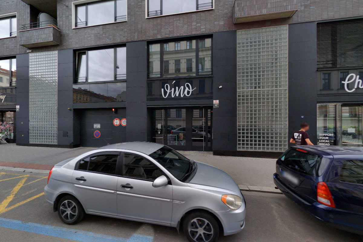 Material & Technology, s.r.o.