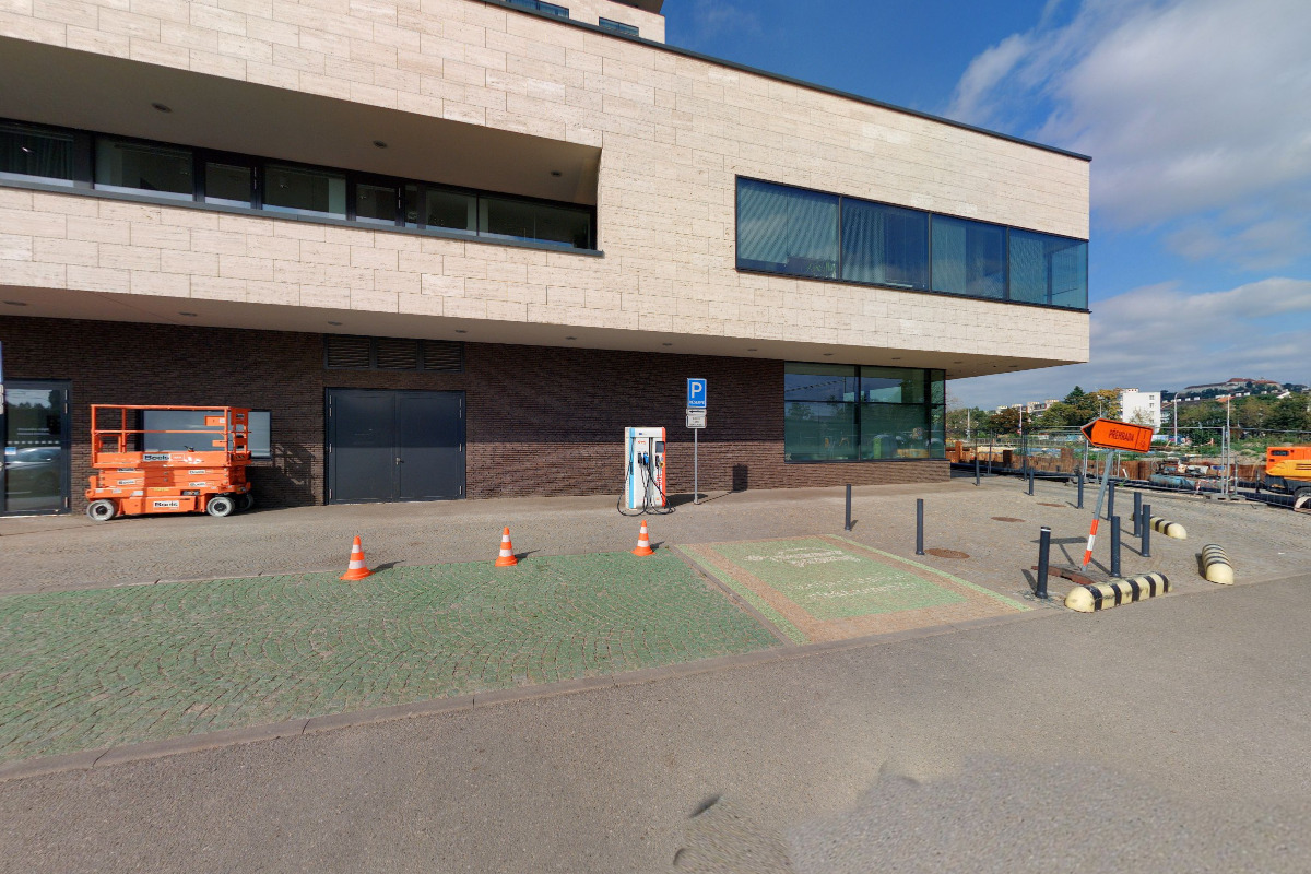 Dobíjecí stanice E.ON Drive