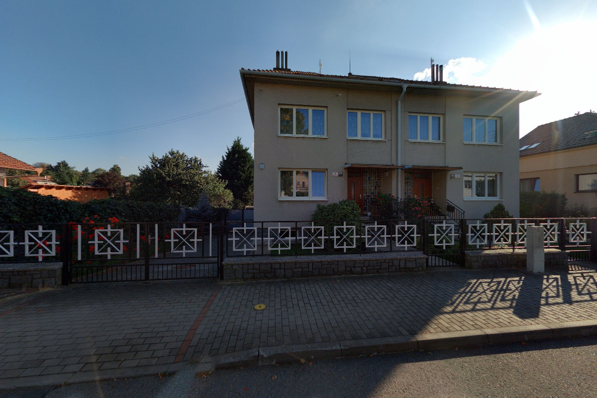 František Zouhar - prodej skruží a poklopů