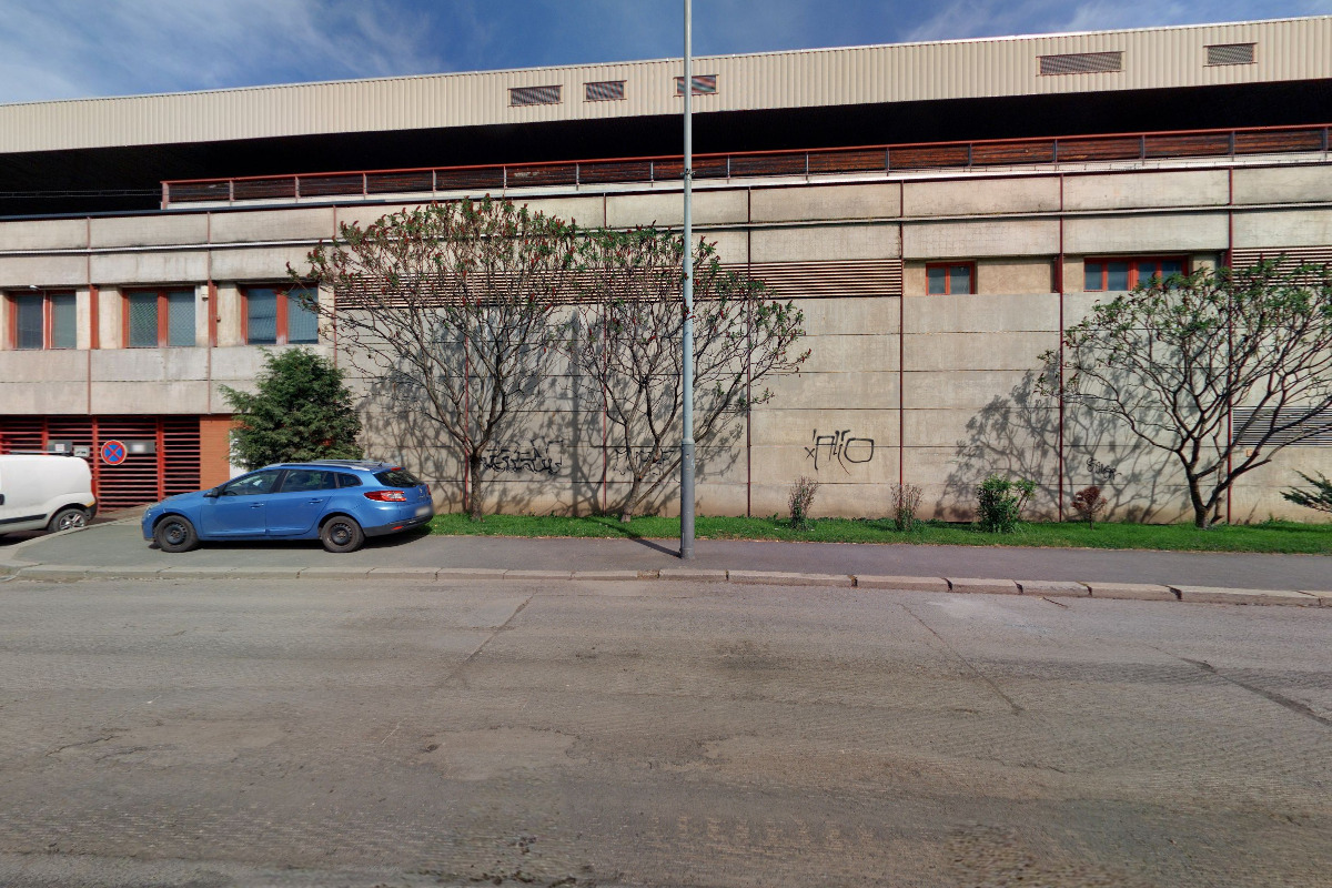 Jan Hauzr - Equimonarch