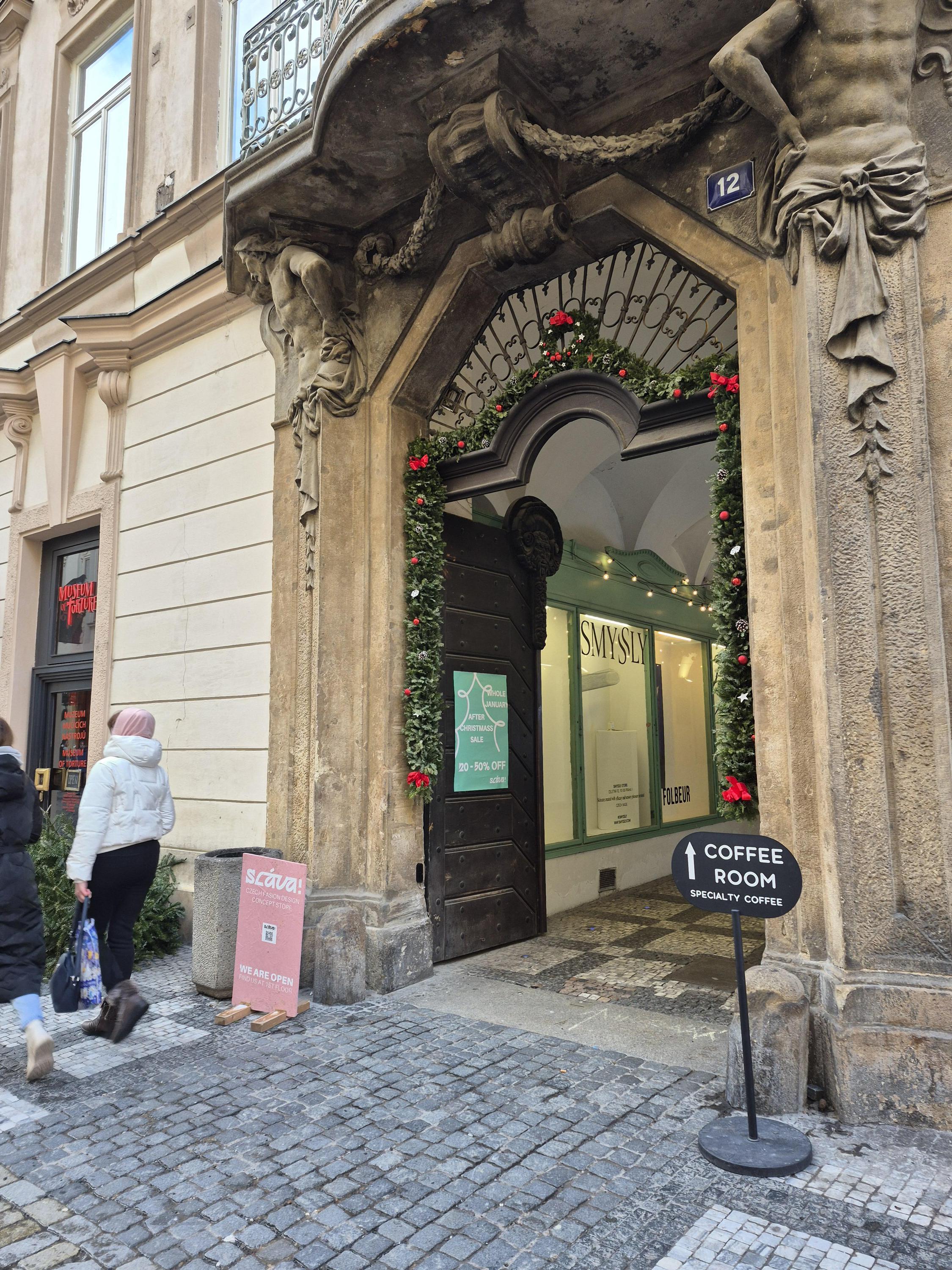 Coffee room x Sláva foto 3