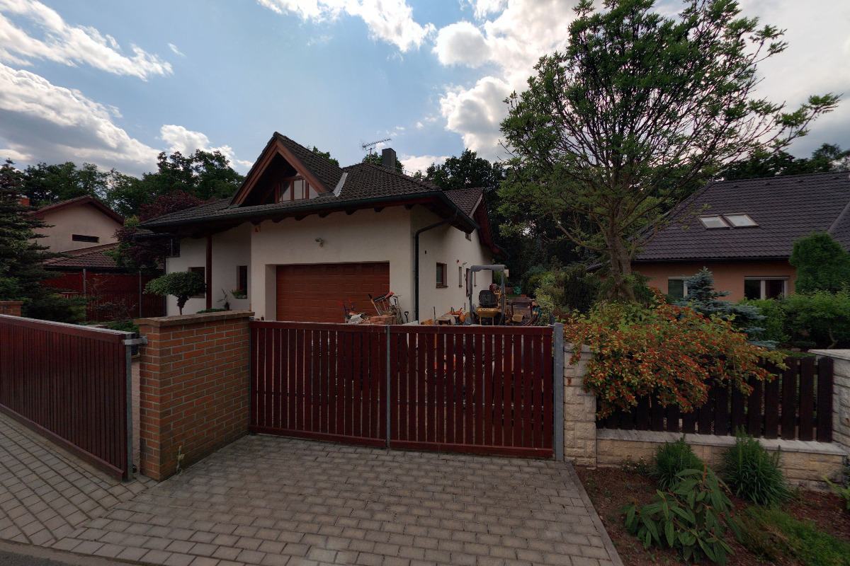 ELKERAM, spol. s r.o.