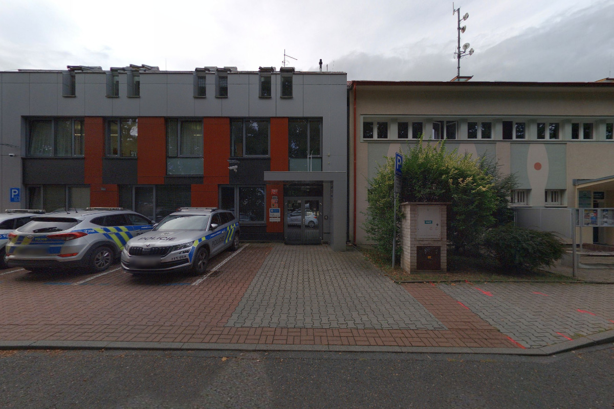 Policie ČR - Místní oddělení Újezd nad lesy foto 3